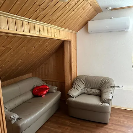 Feriehus Bozso Balatonoszod